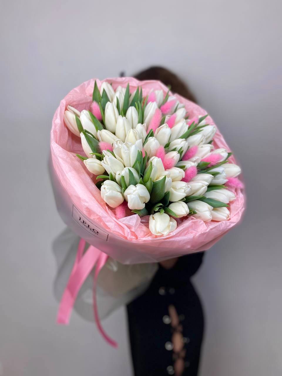 Тюльпаны с доставкой в Великом Новгороде