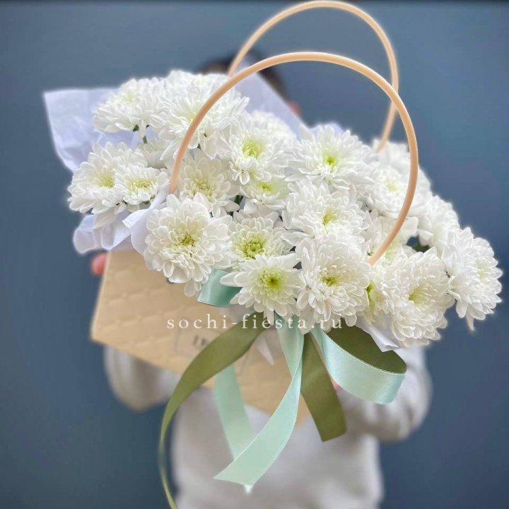 Сумочка с хризантемами в Великом Новгороде