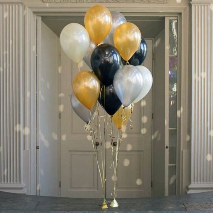 Фонтан шаров "Фаерворк" в Великом Новгороде