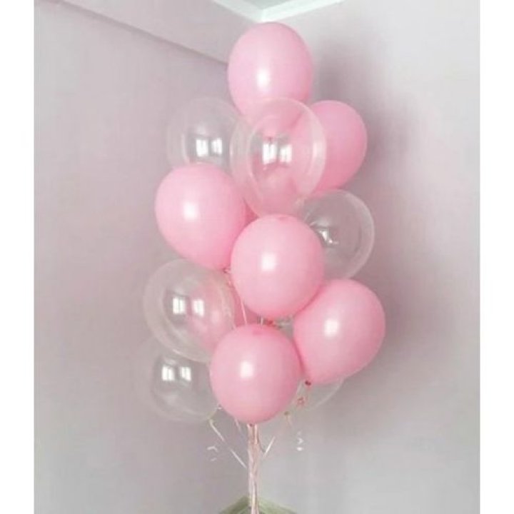 Облако шаров "Пур-пур" в Великом Новгороде