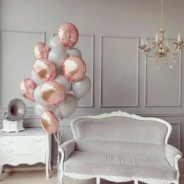 Фонтан шаров "Софт рози" в Великом Новгороде