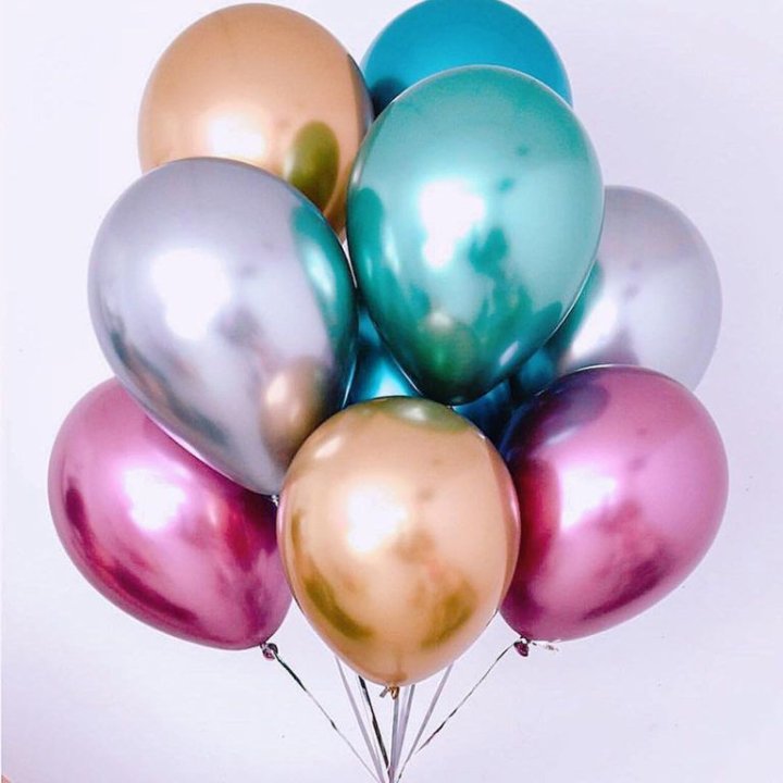 Хромированный шар в Великом Новгороде