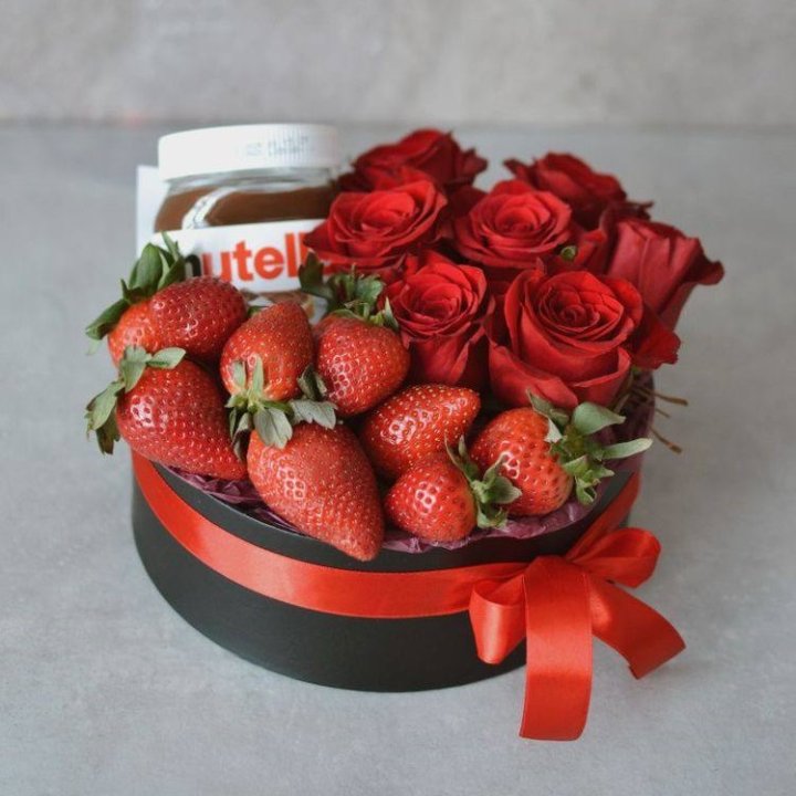 Клубничный бокс №2 в Великом Новгороде