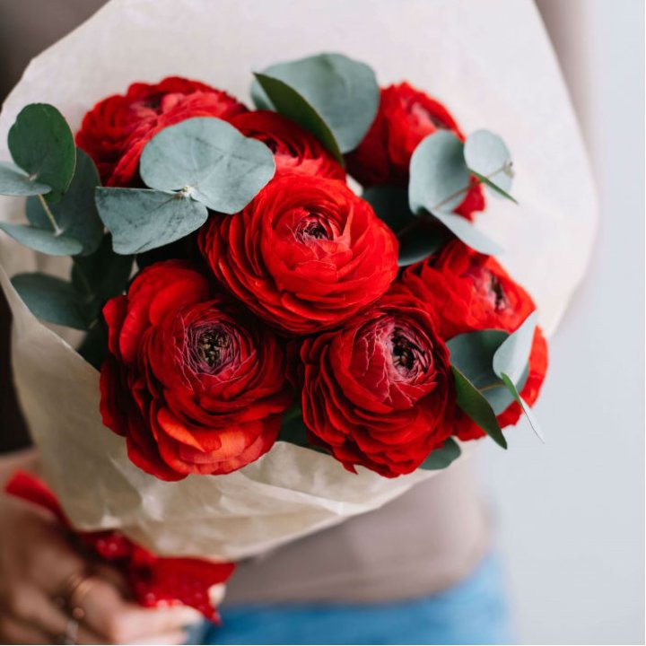 Букет ранункулюсов  в Великом Новгороде