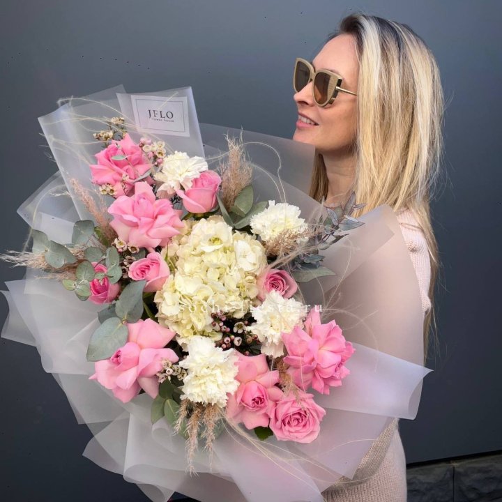 Авторский букет "Гармония" в Великом Новгороде