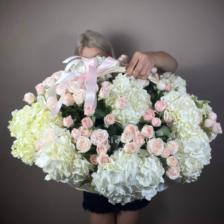 Корзина "Бонбина" в Великом Новгороде