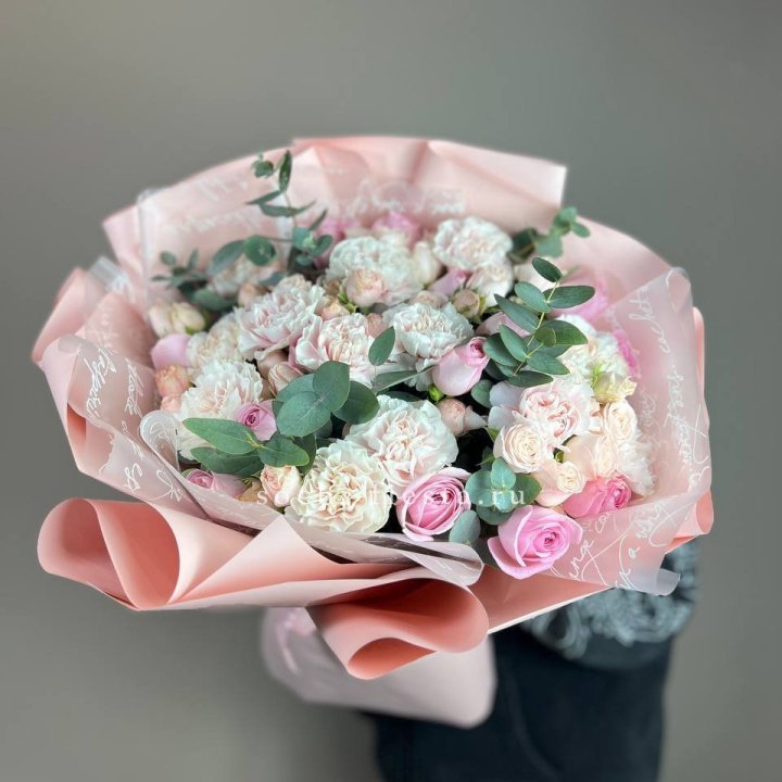  Букет  "Любовь в её глазах" в Великом Новгороде