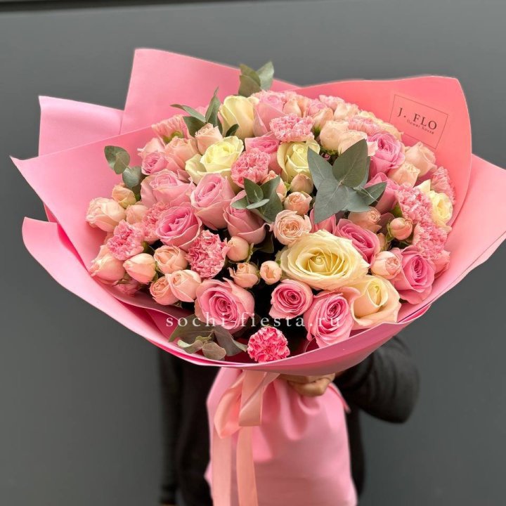 Нежный гигант в Великом Новгороде