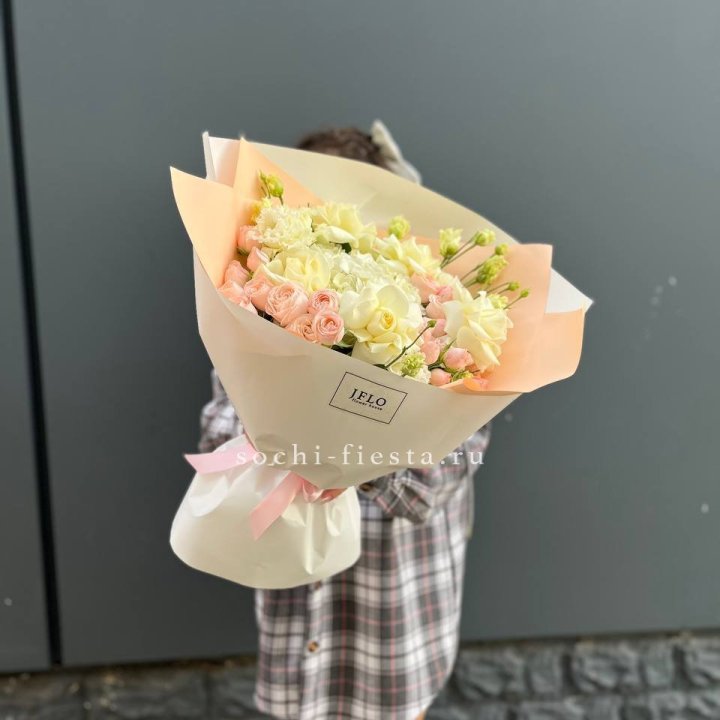 Букет "Обещание любви" в Великом Новгороде