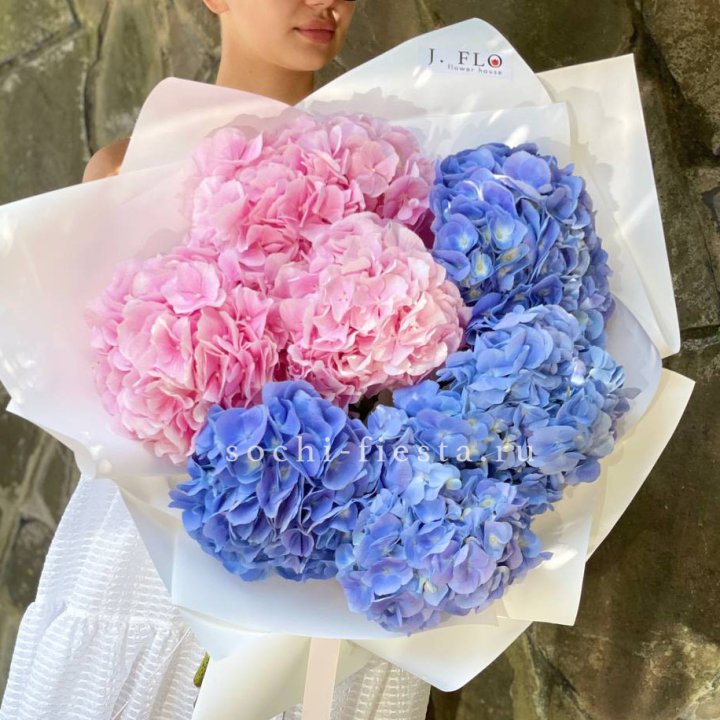 Букет гортензий №1 в Великом Новгороде