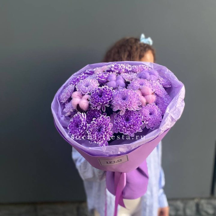 Хризантемы с хлопком в Великом Новгороде