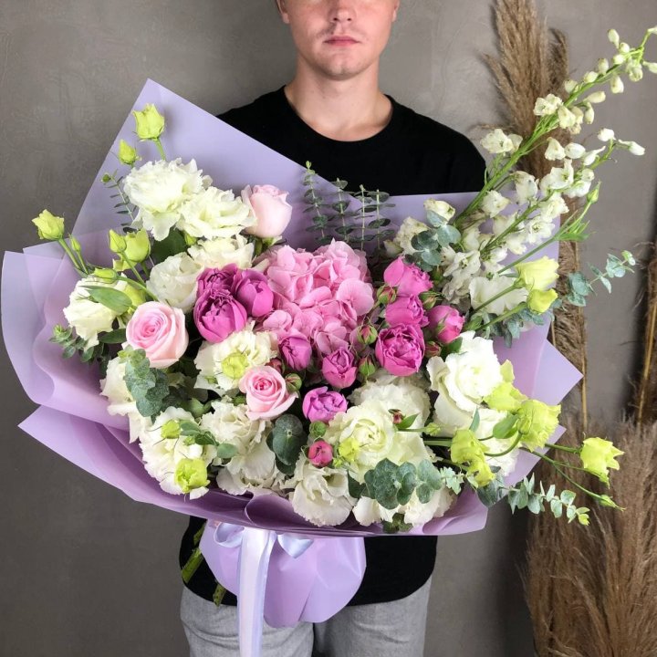 Дизайнерский букет "Венера" в Великом Новгороде