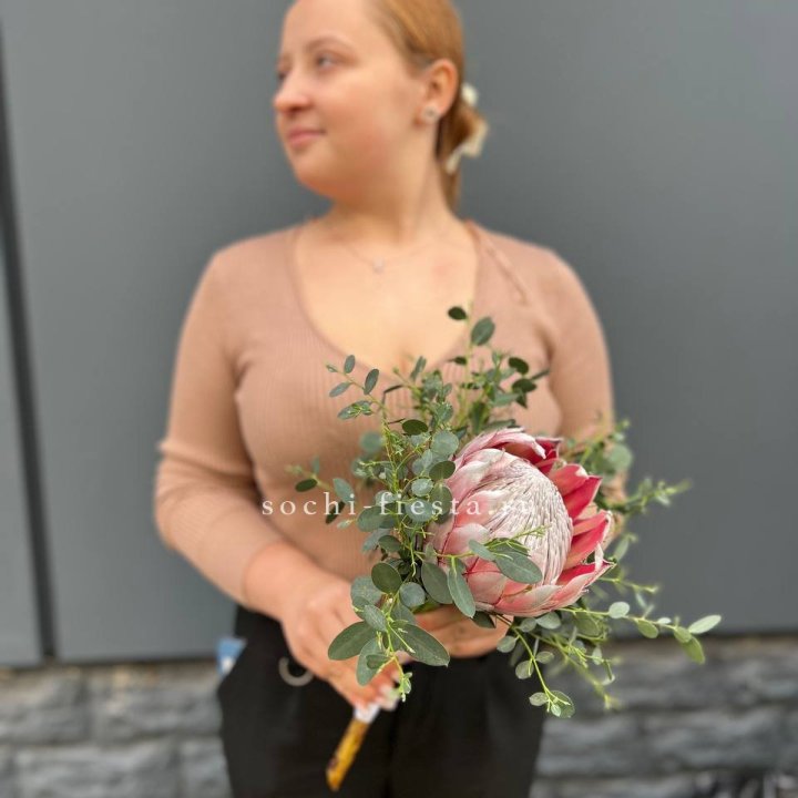 Свадебный букет "Протея" в Великом Новгороде