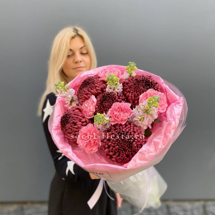 Букет "Сияющая любовь" в Великом Новгороде