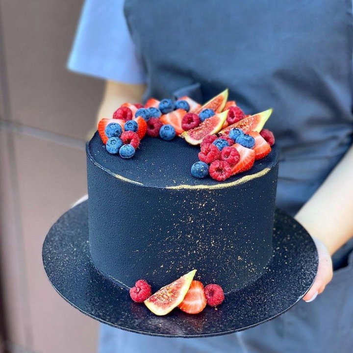 Торт "Черный лебедь" в Великом Новгороде