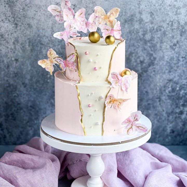 Торт "Бабочки в животе" в Великом Новгороде