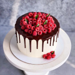 Заказать ТОРТЫ И КАПКЕЙКИ в Великом Новгороде с доставкой и по самым низким ценам