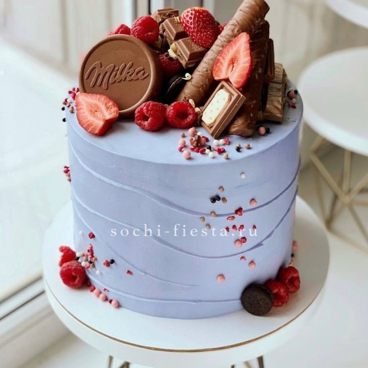Торт "Milka's world" в Великом Новгороде