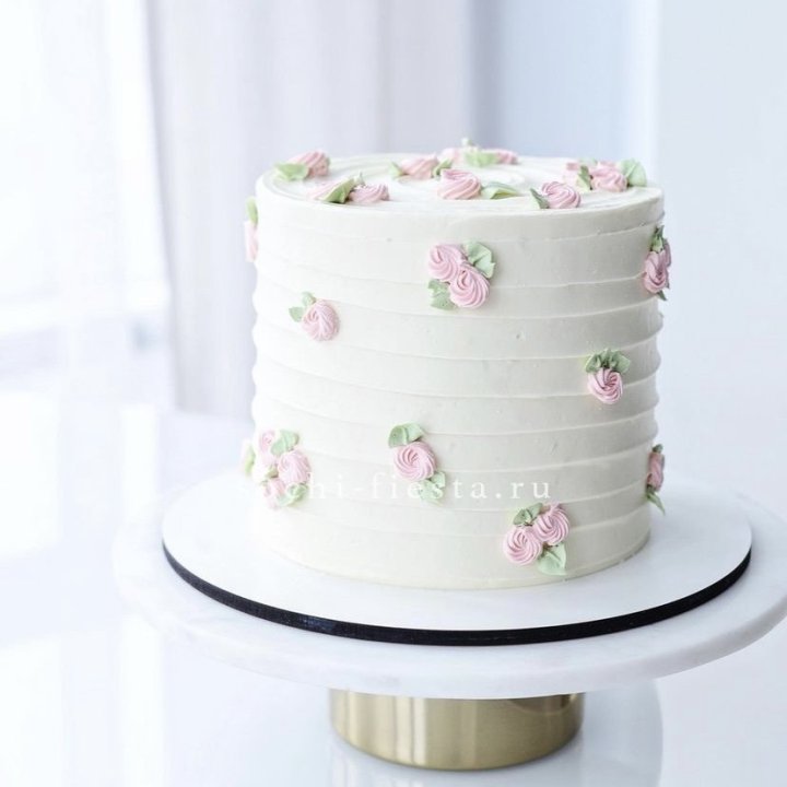 Торт "Розы в снегу" в Великом Новгороде