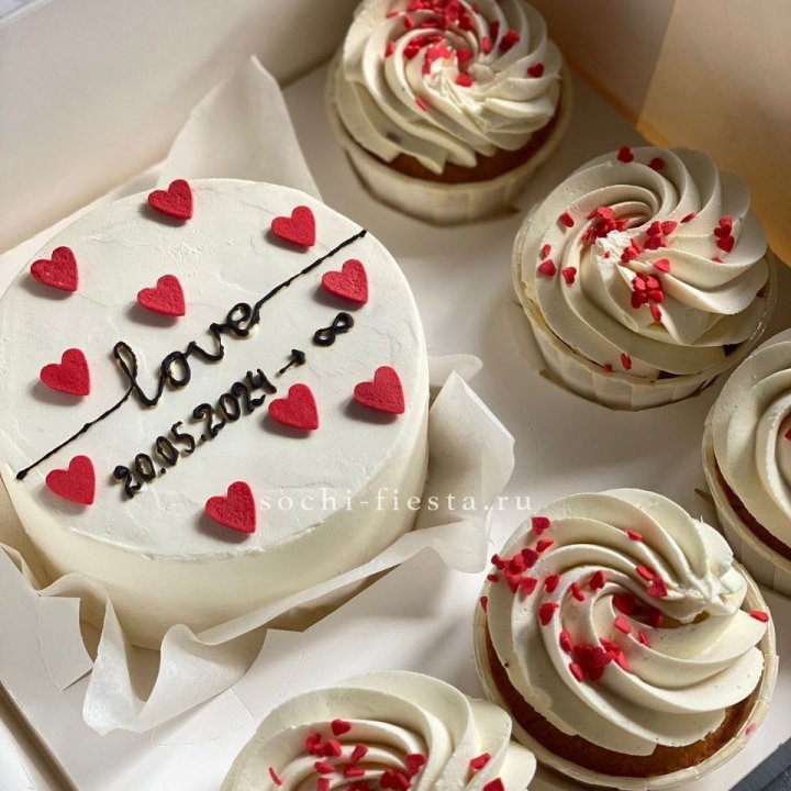 Капкейки и бенто-торт "Любимые" в Великом Новгороде