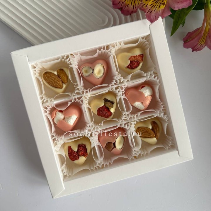 Набор конфет из бельгийского шоколада Сердца в Великом Новгороде