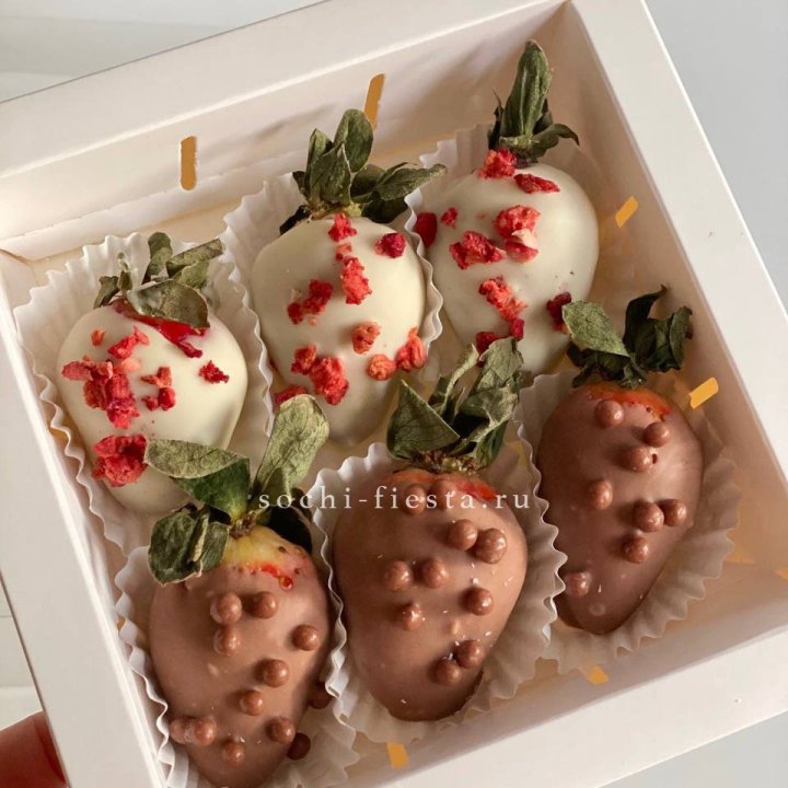 Клубника в шоколаде 6 ягод в Великом Новгороде