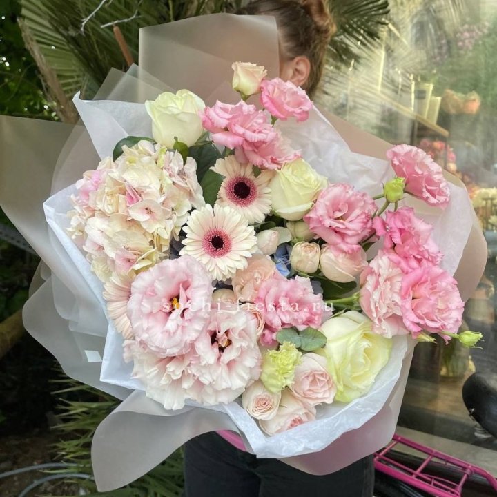 Дизайнерский букет "Лаундж пак" в Великом Новгороде