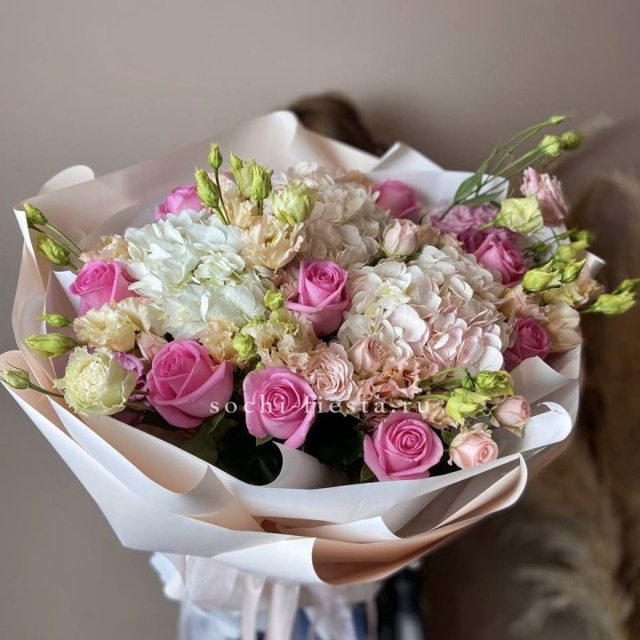 Дизайнерский букет "Каролина" в Великом Новгороде