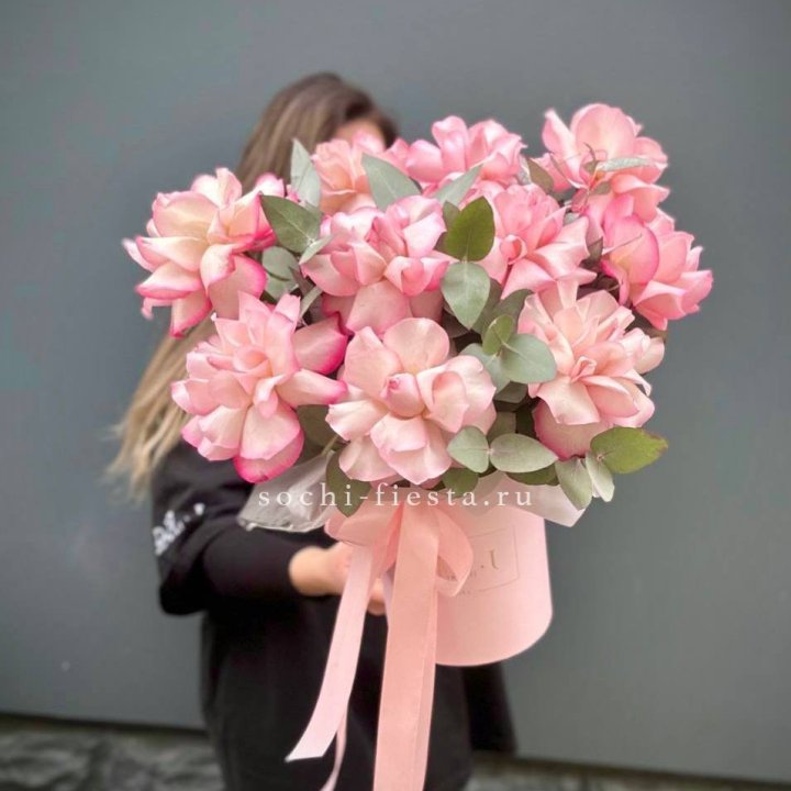 11 Фрунцузских роз "Венди" в Великом Новгороде