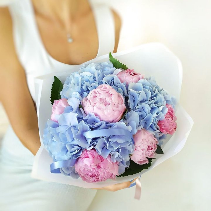 Гортензия и Пионы в Великом Новгороде