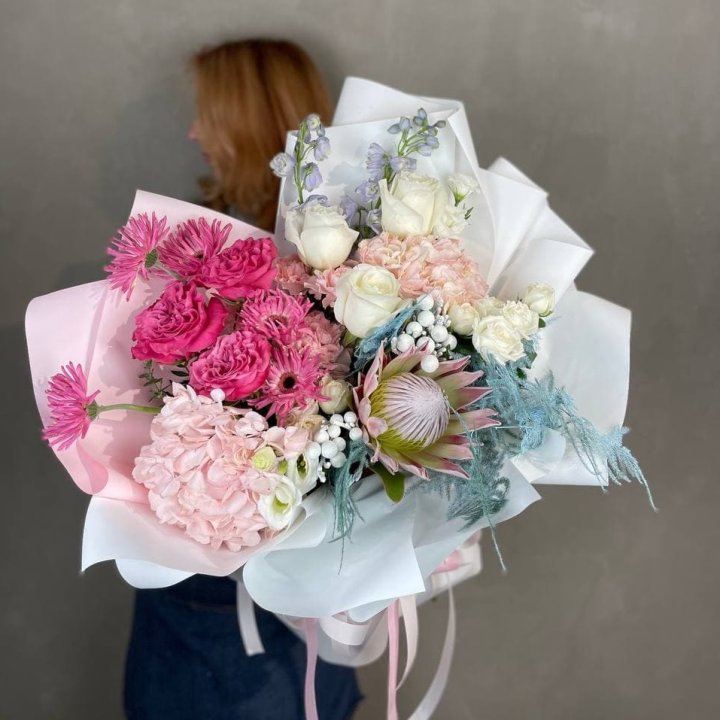 Дизайнерский букет "Фантастик" в Великом Новгороде