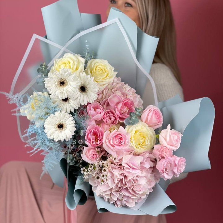 Дизайнерский букет "Адель" в Великом Новгороде