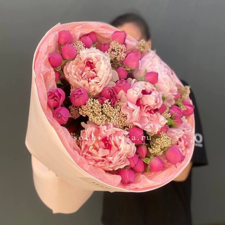  Букет с пионами "Преференс" в Великом Новгороде