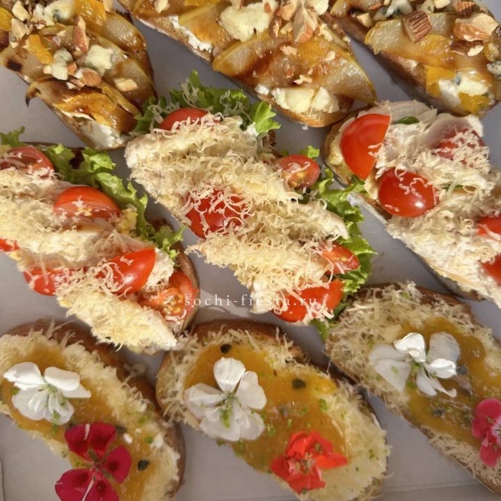 Брускетта «3 вкуса» в Великом Новгороде