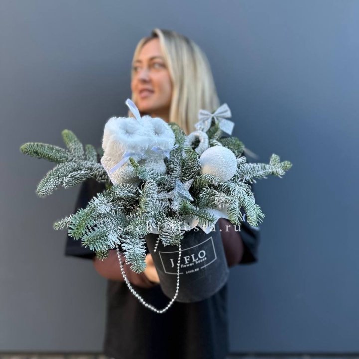 Новогодний бокс "Ботс вайт" в Великом Новгороде