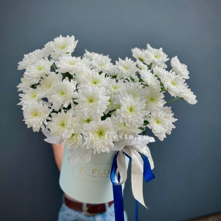 Коробка с хризантемами №3 в Великом Новгороде