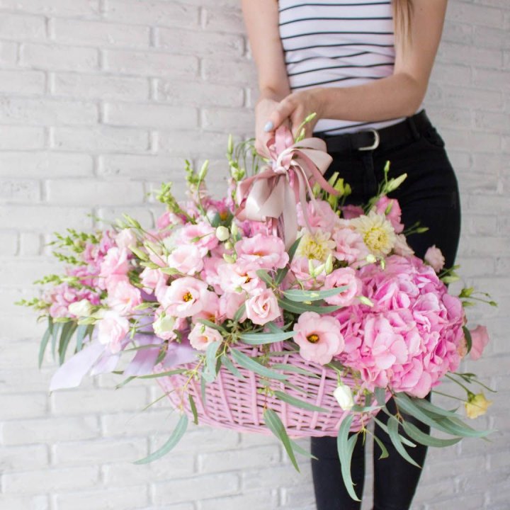 Авторская корзина №6 с доставкой в Великом Новгороде