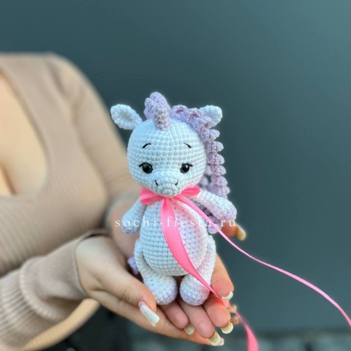 Единорог ручной работы в Великом Новгороде