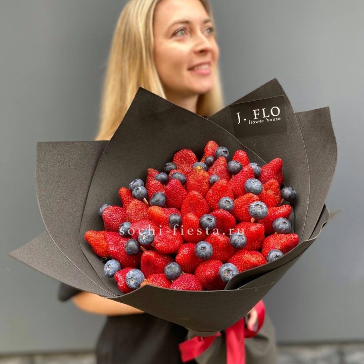 Ягодный вальс в Великом Новгороде