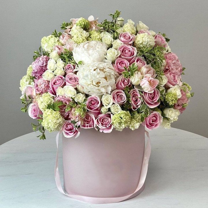 Цветочный бокс "Фантастик" в Великом Новгороде