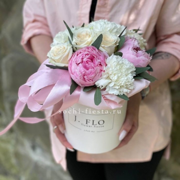 Цветочный бокс мини №2 в Великом Новгороде