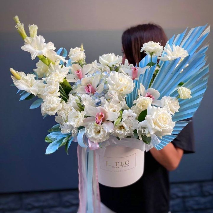 Цветочный бокс №3 в Великом Новгороде