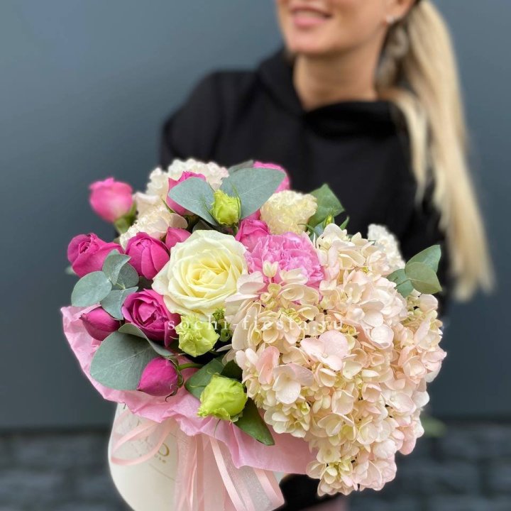 Дизайнерский цилиндр №4 в Великом Новгороде