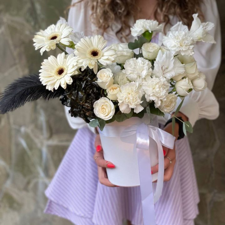 Дизайнерский цилиндр №3 в Великом Новгороде