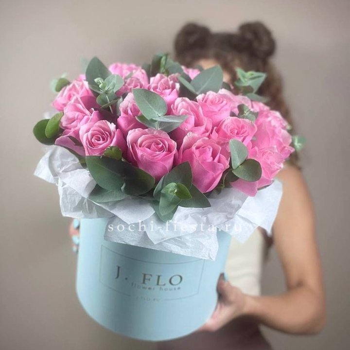 Бокс 27 роз в Великом Новгороде