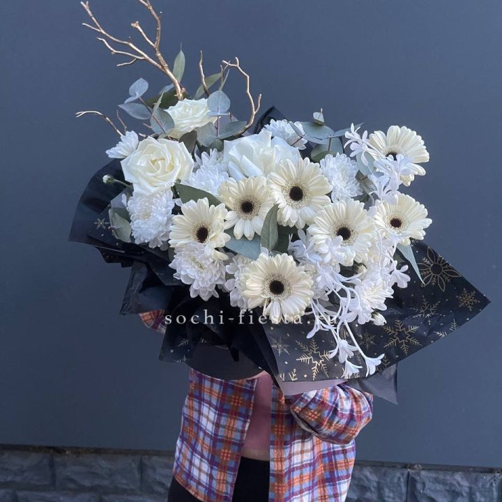 Бокс "Полуночная луна" в Великом Новгороде