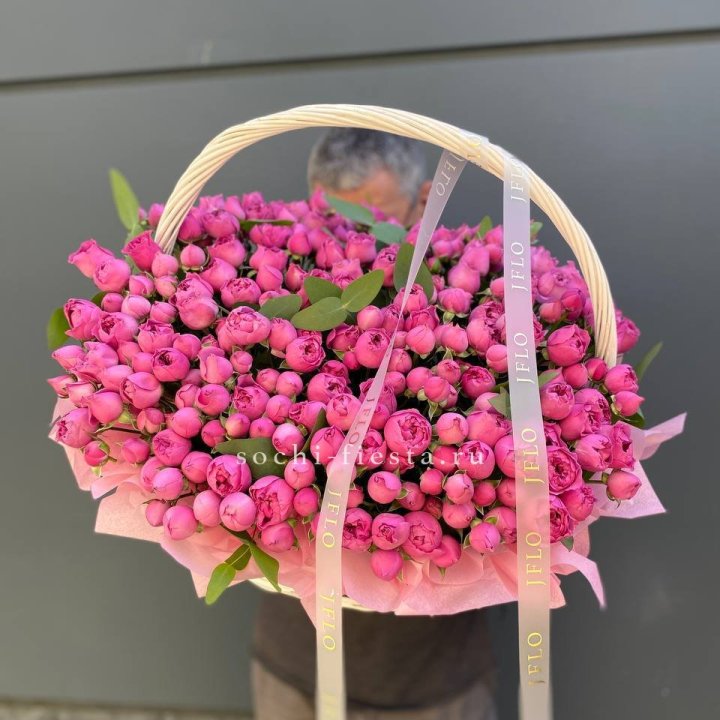 Корзина роз Мисти Баблс 101 в Великом Новгороде