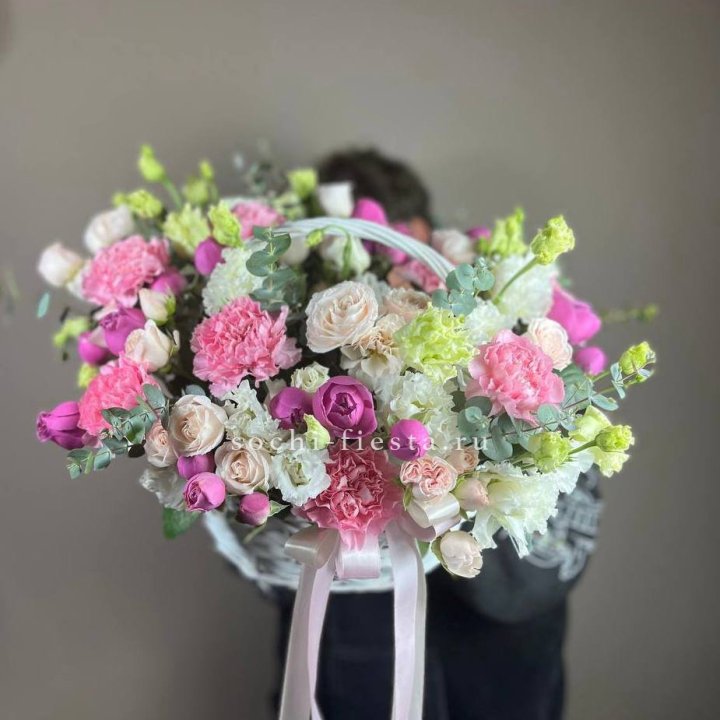 Корзина "Яркая" в Великом Новгороде