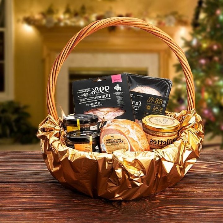 Гастрономическая корзина  в Великом Новгороде