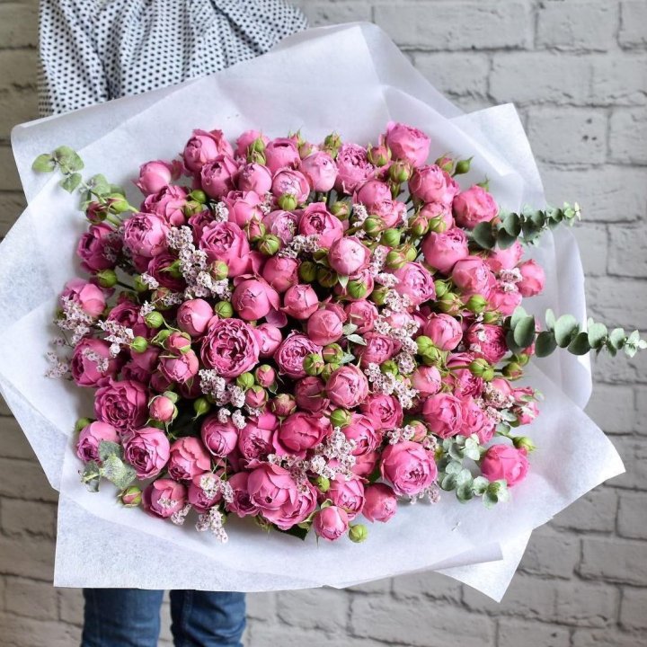 51 кустовая роза в Великом Новгороде